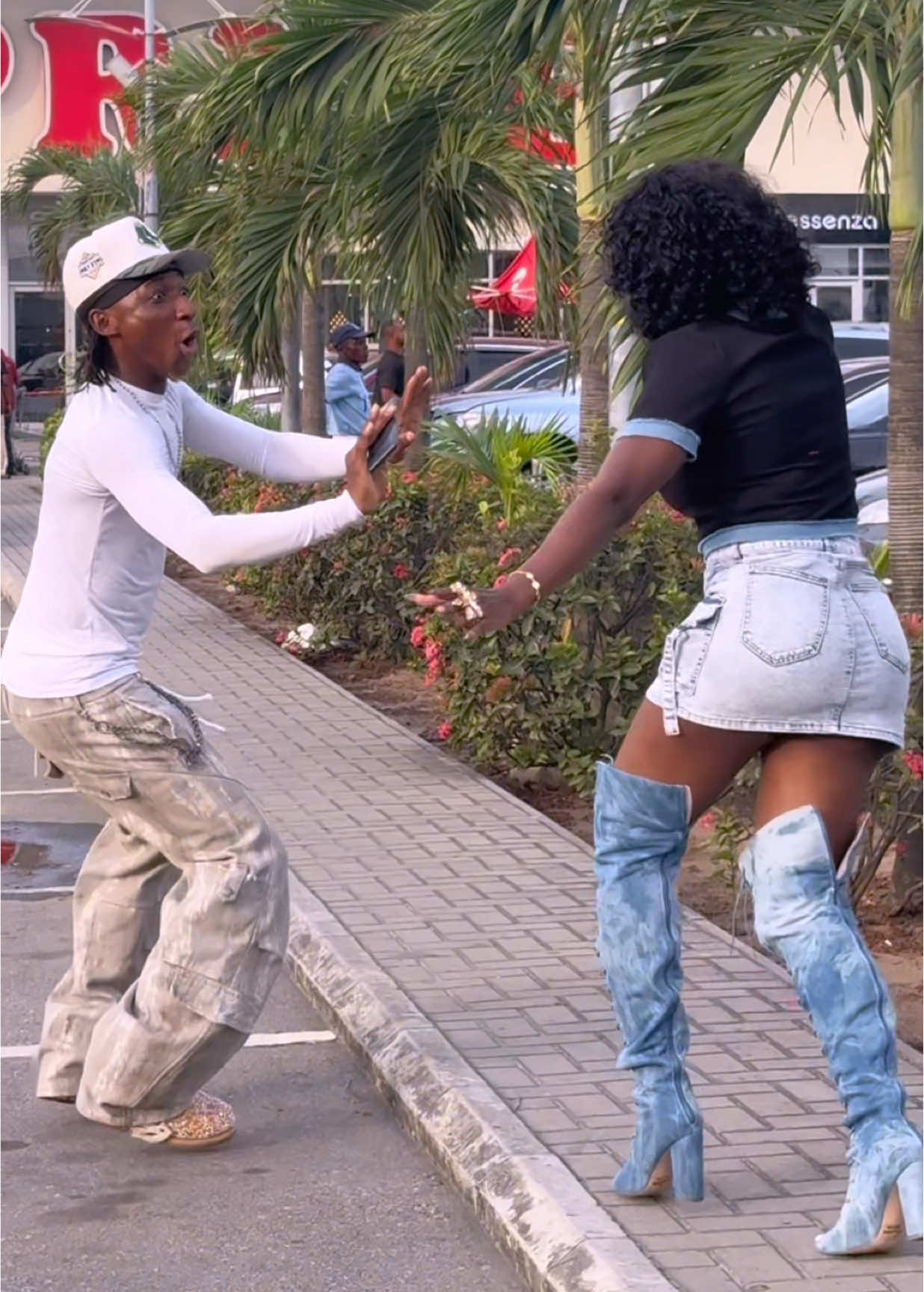 Part 8 | I pranked @Oltanie from HAITI and taught her some Dancemoves 😂🔥 Save this post for Later #fyp #viral #dance #afrodance #prank #dancetutorial #tutorial #amapiano #haitiantiktok #southafrica #gabon🇬🇦 #nigeriantiktok🇳🇬 #kenyantiktok🇰🇪 #ghanatiktok🇬🇭 