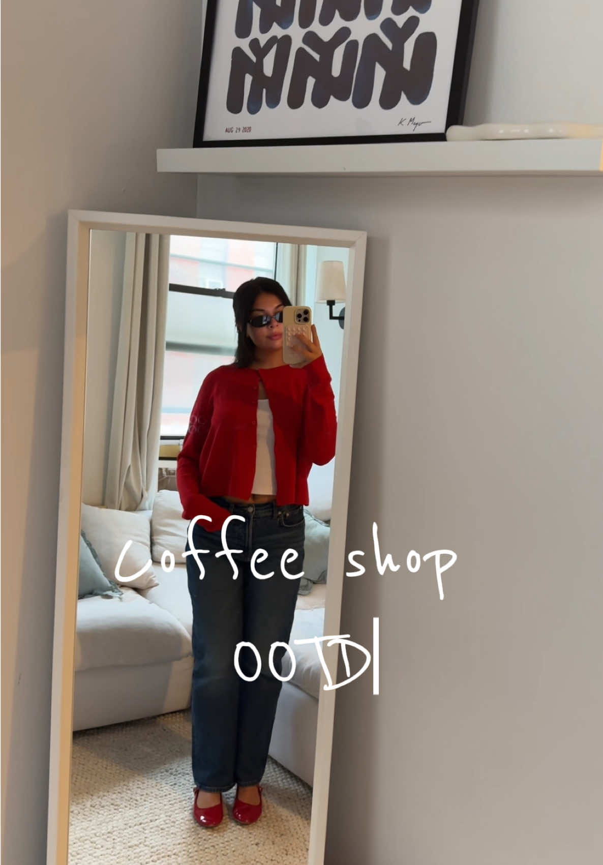 I loooove working at coffee shops!!! I’m so productive here 🥰🎉💅🎊 #OOTD #coffeeshopwork #springinnyc #NYC 