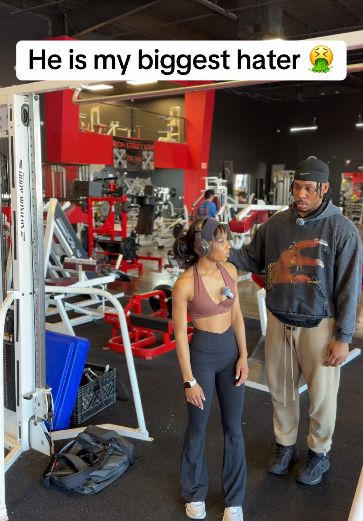 Always hating😂                                        #niyahwanya #nwfam #fyp #couplestiktok #couplegoals #christiancouple #gym #GymTok #gymcouple 