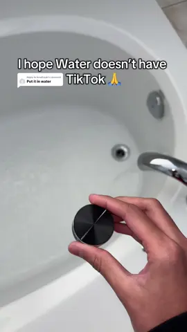 Replying to @lenaltrask please don’t tag them 😭 #speaker #tiktokmademebuyit #bluetooth #musica #fyp 