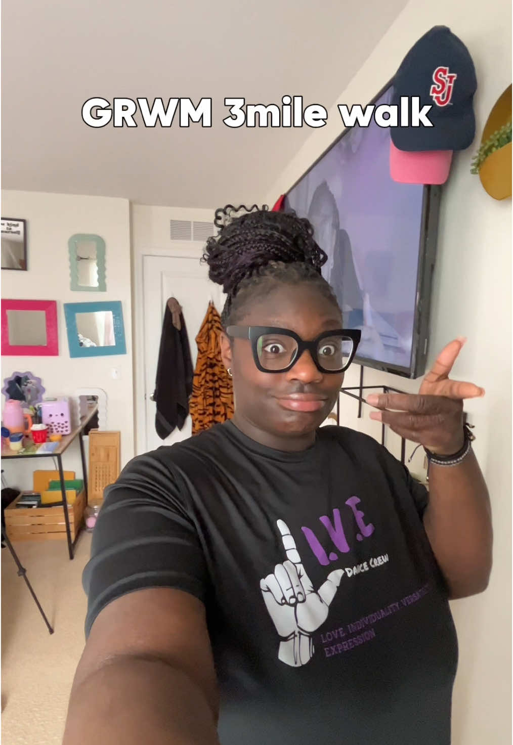 Why I added that clip of me running at the end🤣😝🤭 Yalll we was walking!! Tbh my Snapchat memories have bullied me back into my fitness journey. Since teaching full time and being home from college it has been so easy to be more consumed with work or outside factors than it has been my health. And although I love being a plus size, thicc girlie. Lately I’ve put on unnecessary weight that has hindered me from being the person I know I can be! So here’s to my 101st time “starting over”. #krissyspeaks #bodypositivity #selflove #runner #walkingaround #plussizeworkout #plussizewoman #weightloss #weightlossjourney #weightlossmotivation #weightlosssupport 