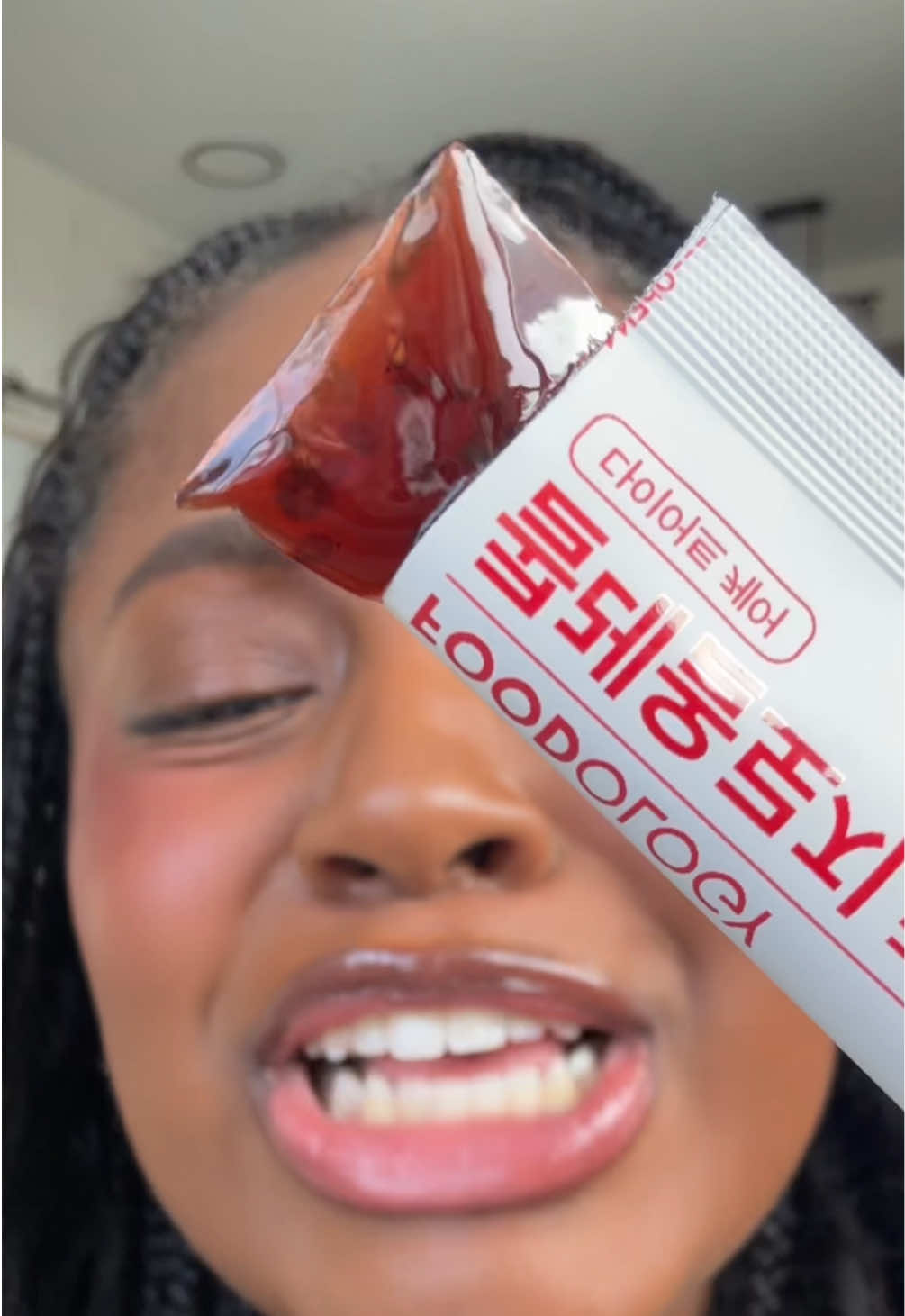 Trying the viral @FOODOLOGY.official cutting jelly 