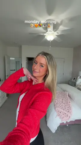 my morning routine as a grad student living at home 👱🏼‍♀️🧡💐☕️🧘‍♀️ #fyp #gradstudent #morningroutine #morningvlog #dailyvlog #postgrad #michigan @American Eagle @Nespresso @Anthropologie @Peloton @VSPINK @OIKOS @Fiber One @Shop Bala Bangles @Bubble Skincare @La Roche-Posay 