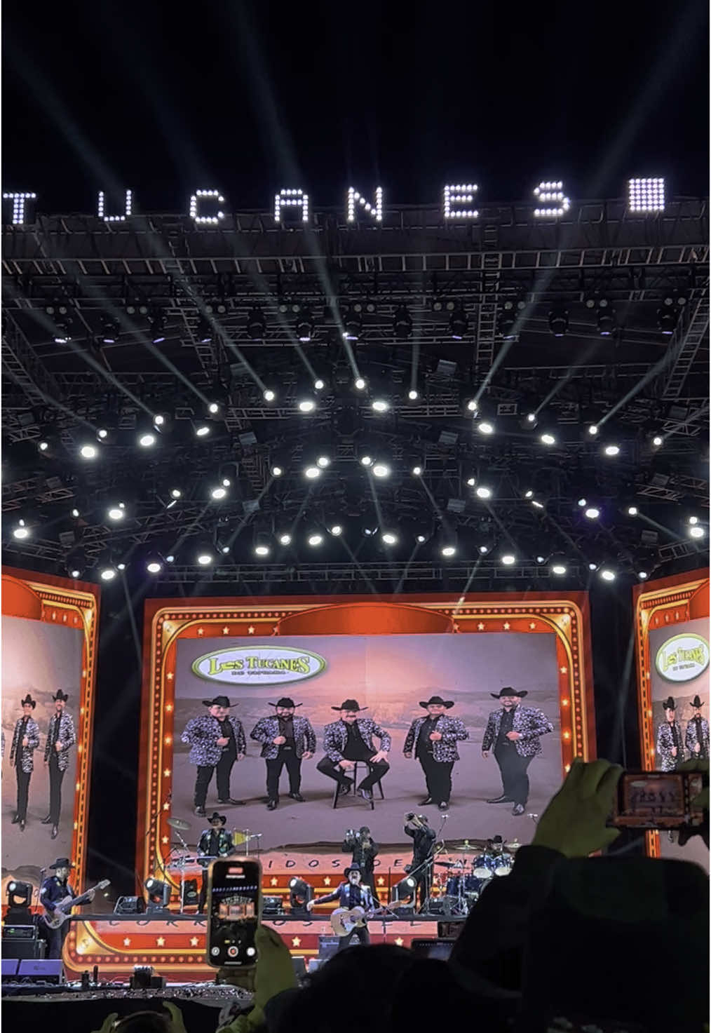 Si un día tienen la oportunidad de ir a un concierto de los tucanes no la desaprovechen #tucanesdetijuana #lachona #jerez #jerezzacatecas🇲🇽 #tucanes @LosTucanesDeTijuana 