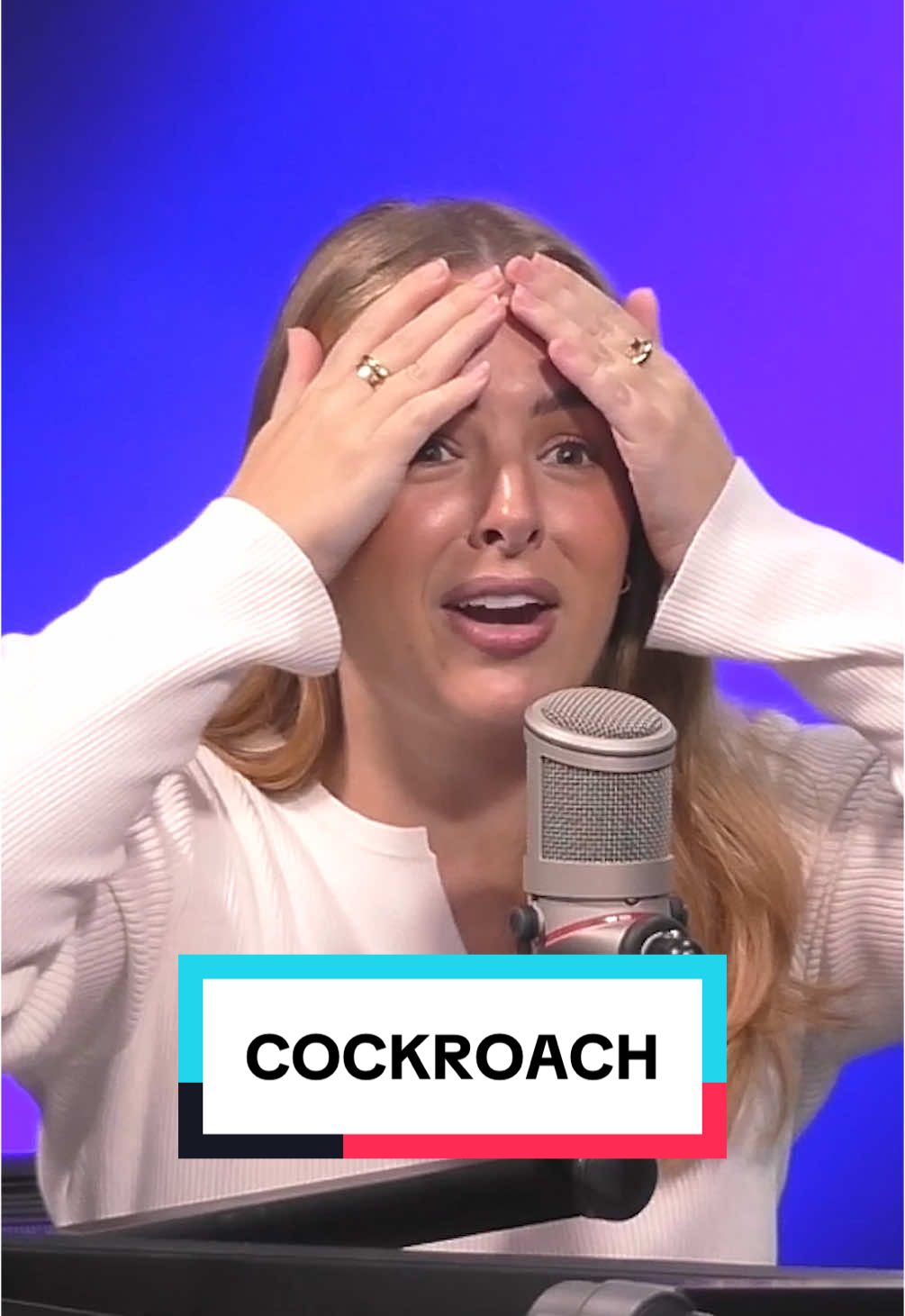 I reckon we need to get the cockroach on as a guest to hear his side of the story… Search High Scrollers in your pod app to listen! 🎧 #highscrollers #podcastclips #brittneysaunders #alrighthey @Alright Hey 🇦🇺🍉 @Brittney Saunders 
