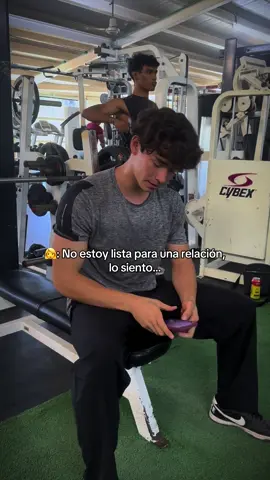 Era tan fácil #gym #GymTok #gymrat #gymhumor 