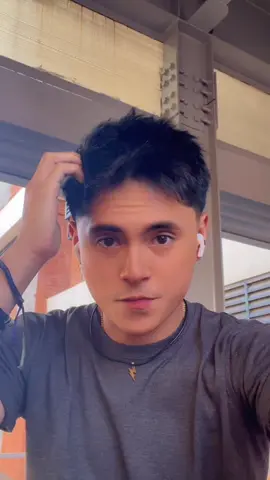 tiktok muna si kidlat before mag eksena hahaha