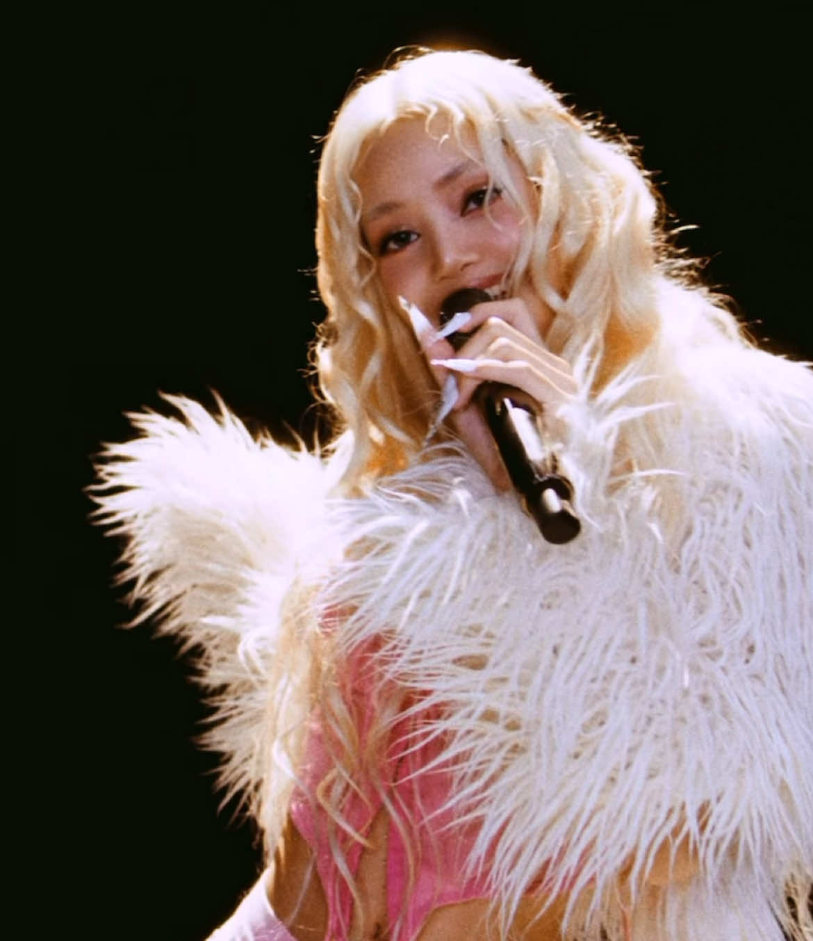 #LISA #RAPUNZEL #KIKISOLOVERSION #LISARAPUNZEL #PERFORMANCEVIDEO #KPOP #FANCAM143 #FYP 