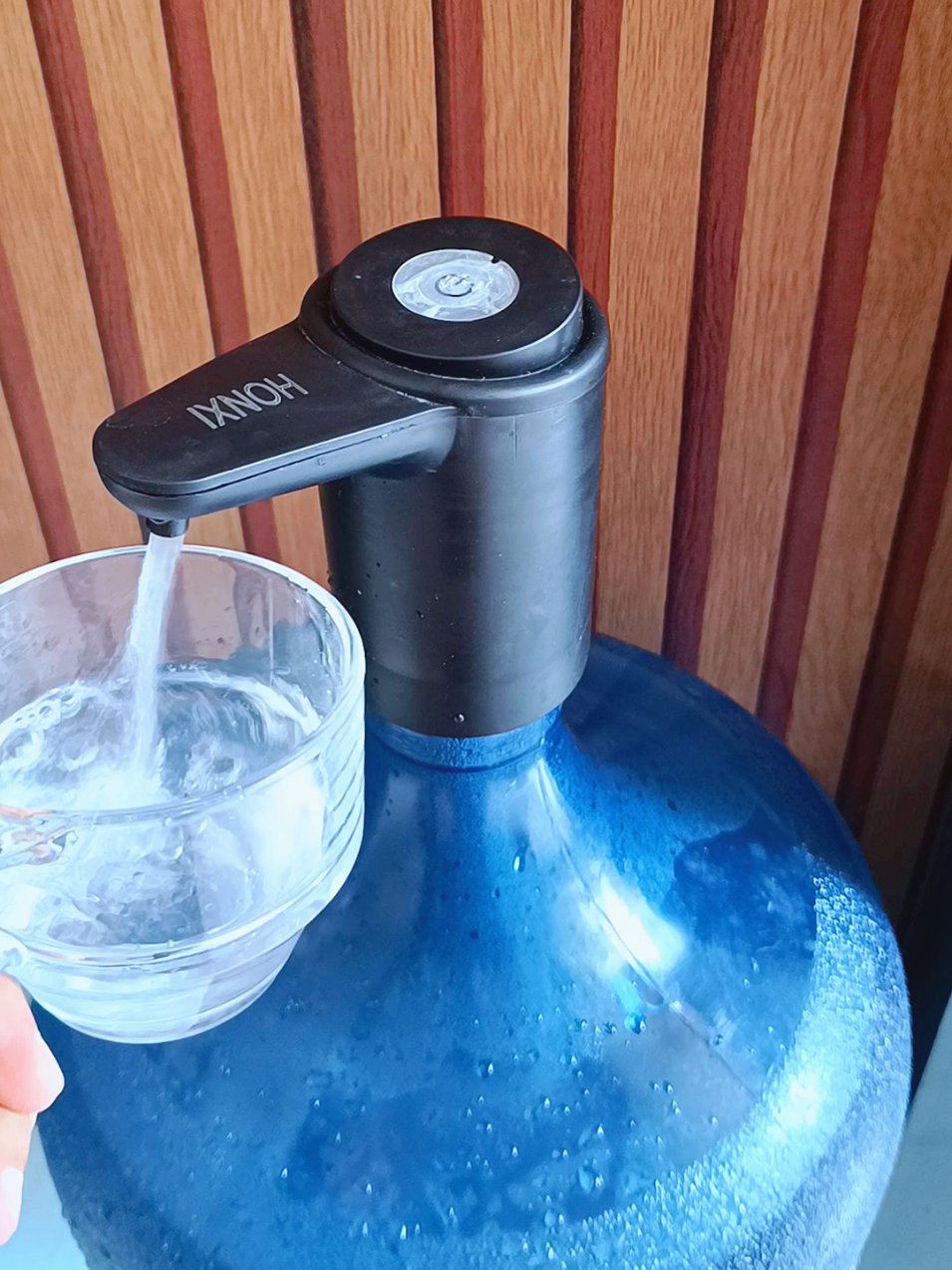 pompa galon elektrik dari honxi #pompagalon #pompagalonelektrik #wibgajian #belilokal #cuantanpabatas #dispenser #dispenserair 