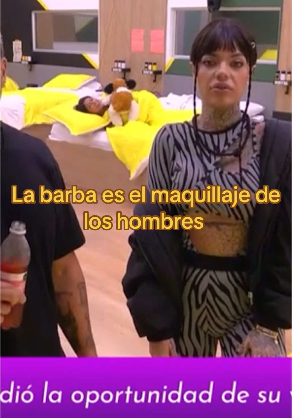 La barba es el maquillaje de los hombres #lacasadelosfamososcolombia🇨🇴 #lacasadelosfamososcolombia #fyp #altafulla #melissagate @LaCasaDeLosFamososColombia @altafulla @team_meligate 