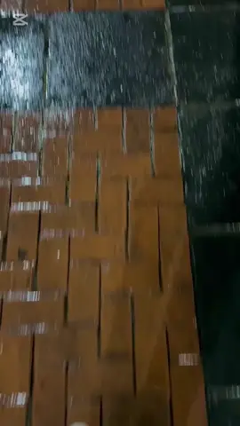 Noche de lluvia 🌧️🌩️😌  #rain #lluvia #lapaz_bolivia🇧🇴 #fabuloso #pradopaceño 