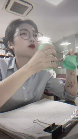 #CapCut #x #xuhuongtiktok #xuhuớng #xh 🤣 ly nước e cầm còn k vững, ls giữ được trái tim anh🤪🤪