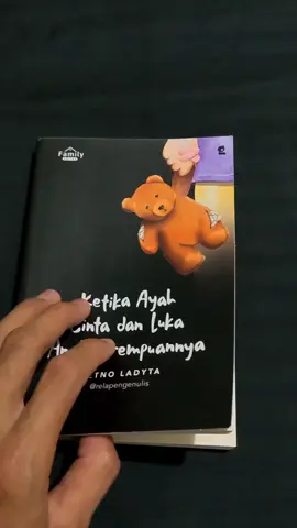 #ketikaayahcintadanlukaanakperempuannya #BookTok #books #rekomendasibuku #SelfImprovement #ruang_quotes 