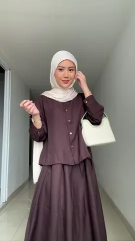 one set yg bikin pengen muter terus 🤎😁 #fitcheck #OOTD 