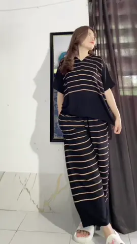 Murceeee shayy,nyesal cuman beli 1 doang 😭😭😭#fyp #fypage #fyppppppppppppppppppppppp #fashion #bajutidurwanita #piyama #piyama #oneset #setelanwanita 