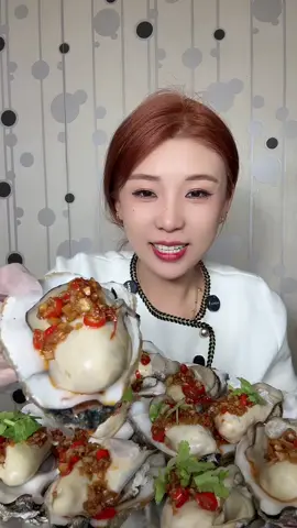 Chinese Mukbang Show #MukbangCenter #ChineseMukbang #FoodieShow #EatingShow #DeliciousEats #ChineseFoodLover #MukbangASMR #SpicyNoodles #FoodCravings #BigEats #FoodEntertainment #SatisfyingEats #ChopsticksChallenge #TikTokMukbang #StreetFoodVibes
