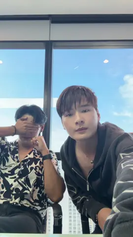 คือแบบว่ารู้ใจอะ โทษที 🤣 #คริสสิงโต  @J I N X 