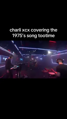 i think this was before she met george but idk #charlixcx#georgedaniel #the1975#brat#coachella