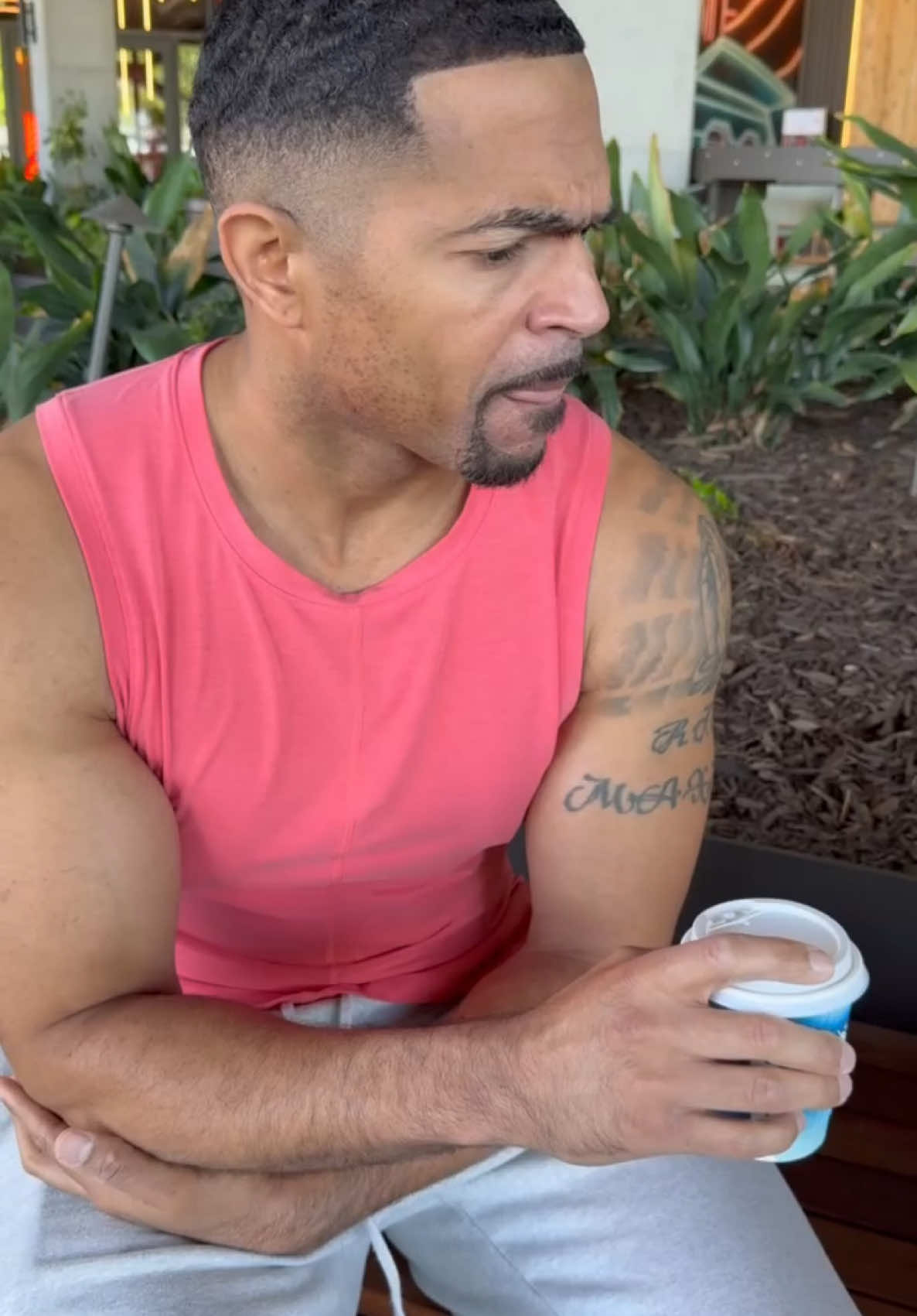 When Rolonda tells Anthony he’s got a decision to make about the apartment with Shayla #Rolondarochelle #wegotaction🎬🎥 #kountrywaynecomedy #kountrywayne #letthatsizzleinyourspirit #kountrywayenewskits #kountrywaynetiktokfans #helpisontheway #chicago #Detroit #atl #atlanta #texas #letsgo #fyp 