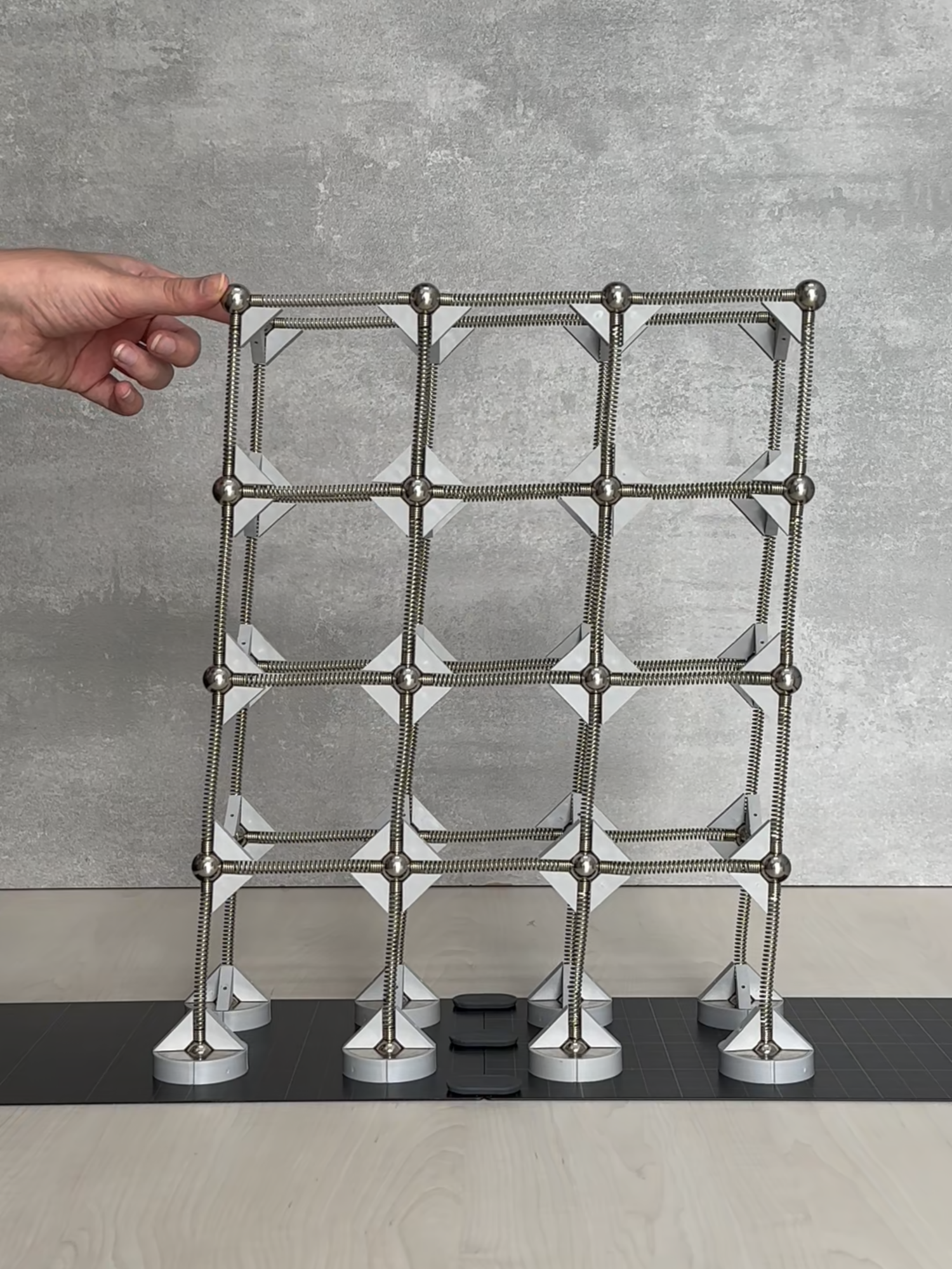 A rigid core plays a crucial role in resisting lateral loads and stabilizing tall buildings. In this demonstration, we use Mola to visualize how the core structure efficiently redistributes forces, ensuring overall stability and performance. - O núcleo rígido exerce um papel fundamental na resistência às cargas laterais e na estabilização de edifícios altos. Nesta demonstração, utilizamos o Mola para visualizar como essa estrutura central redistribui os esforços de forma eficiente, garantindo estabilidade e desempenho ao conjunto. #molamodel #structuralmodel #architecture #engineerproblems #steelstructure #civilengineering #steel #reinforcedconcrete #construction #siteengineer