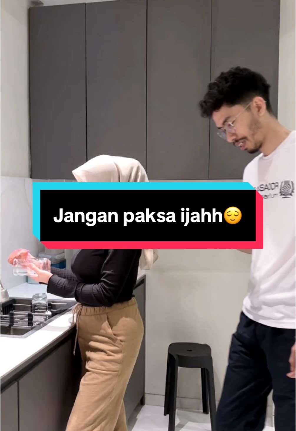 Lobang belut…🙂 #sambunglagu #sambunglirik #sambunglagungakak #fyp #pilihanyangterbaik 