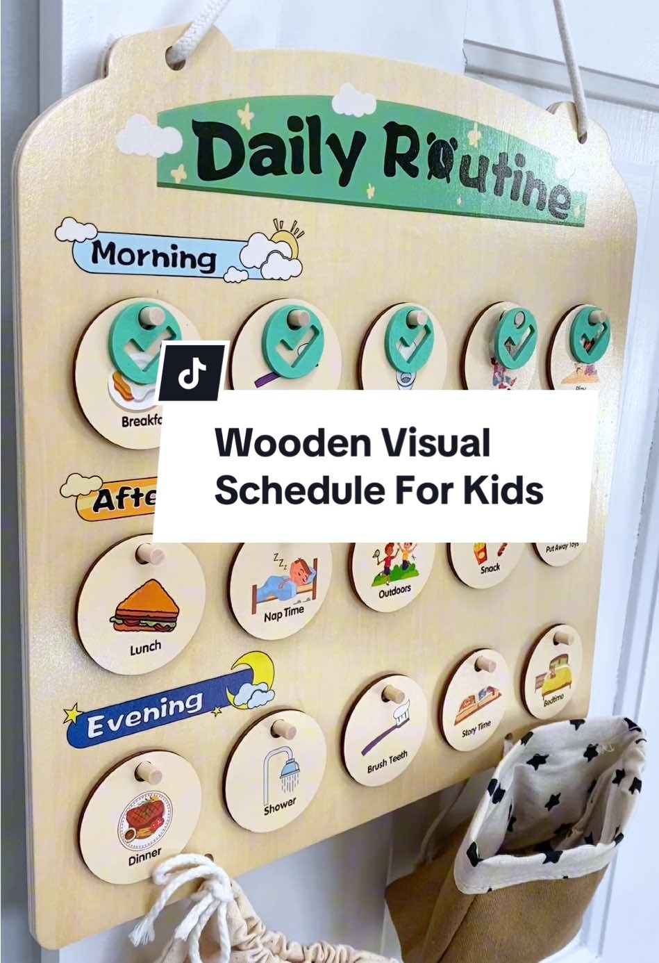 Manage expectations & limit tantrums with a visual daily routine ✨ #preschoollearning #toddler #DailyRoutine #toddlermom #visualschedule #momtips #toddlerlearning #toddlerlife #parenttips #toddlermusthaves 