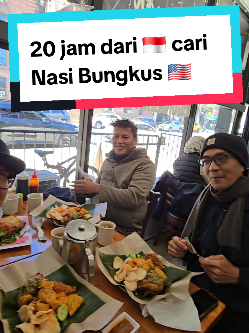 Dua puluh jam perjalanan antar benua akhirnya tetep lembali ke selera asal Nasi Bungkus 😅🤟 sambil sesi kelas edukasi offline cara menghindari agen gas tak berlisensi🤣🤣🤟 #kulinerNY #hidupdiamerika #tukangcukuramerika #cahnewyorkarto 