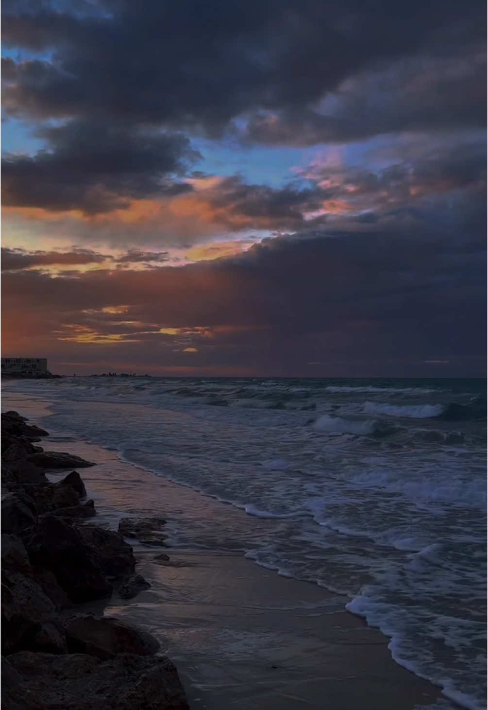 Cry alone#africantiktok #sunset 