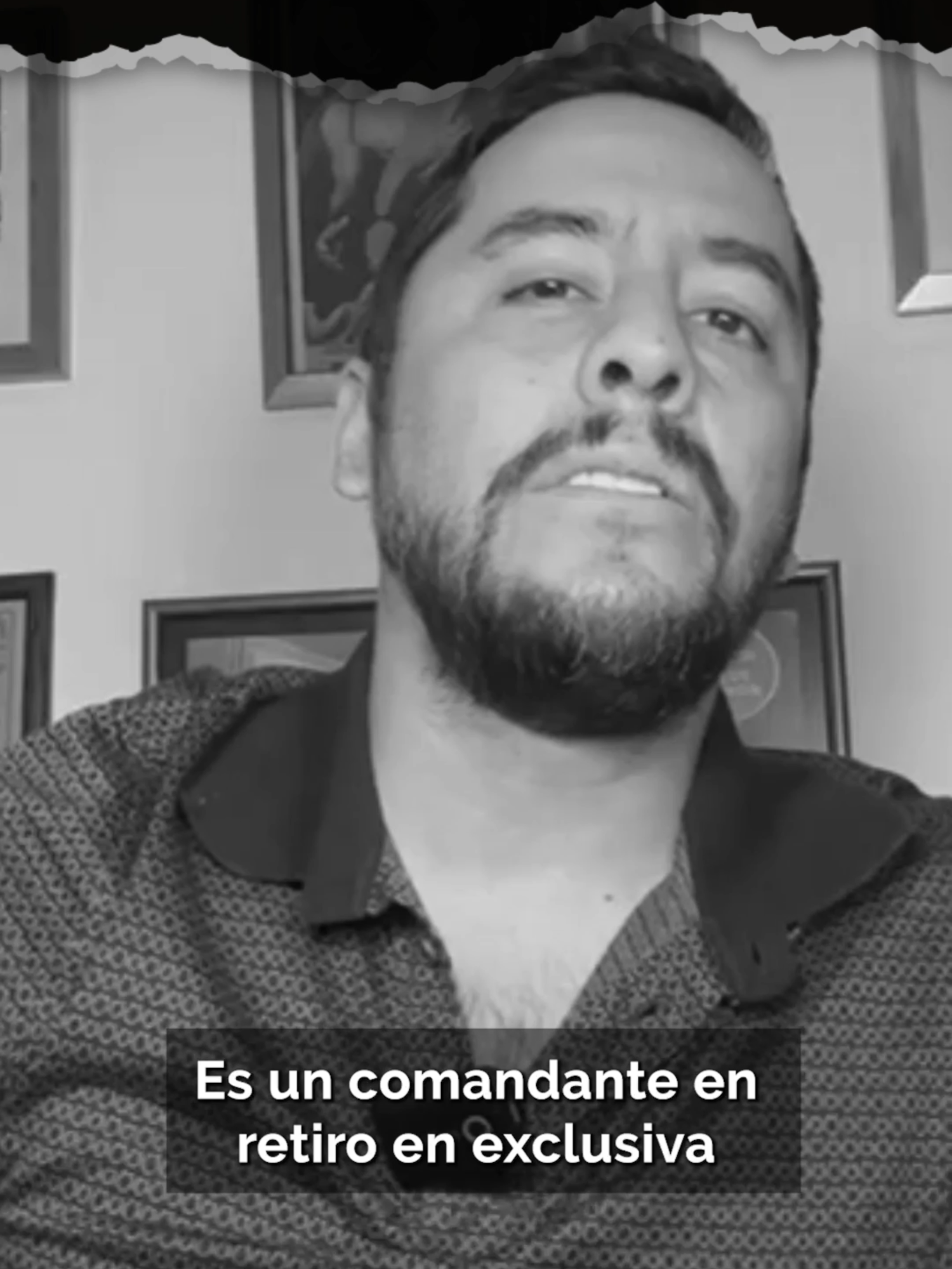 ‘Me mandaron una foto mía por Whatsapp y me dijeron que me iban a matar’. Capítulo 8: Secretos, historias y verdades desde dentro de ‘la tira’. Espéralo muy pronto en exclusiva. #SieteLetras #Infiltrado #AntonioNieto #HistoriasReales #PoliciaDeInvestigación #PoliciaCDMX #Comandante #PoliciaJudicial