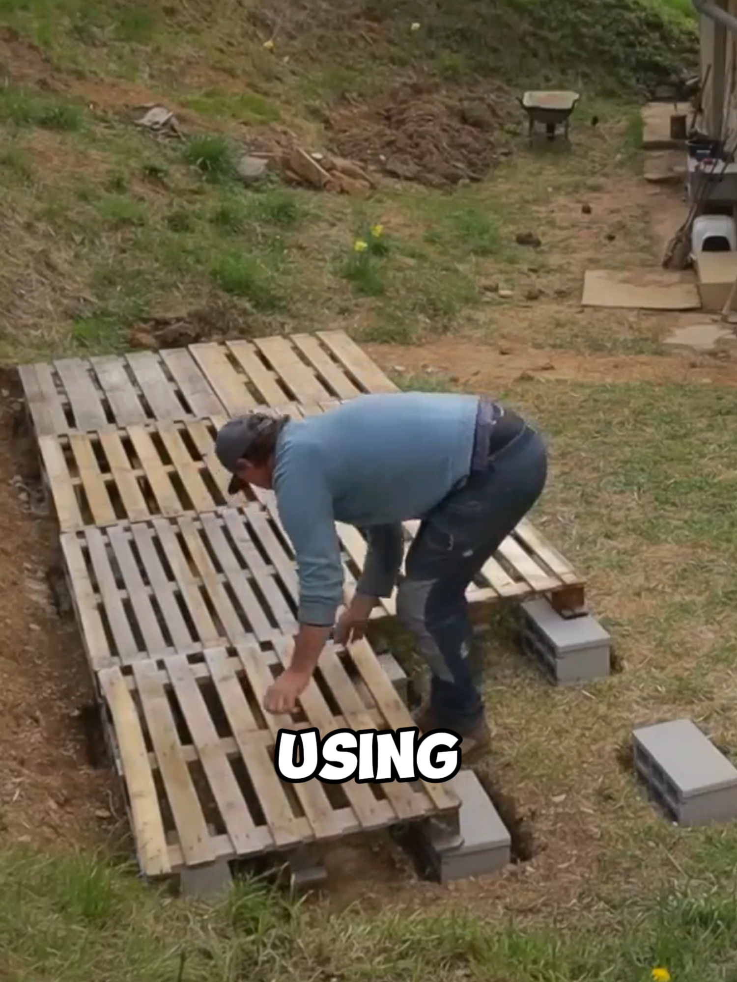 He Turned these Wooden Pallets into Something Truly UNEXPECTED #tinyhome #tinyhouse #prefabhouse #modularhomes #diyproject #fypツ
