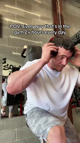 Working on it 💪💪 #bodybuilder #bodybuilding #gymrat #gymbro #gymcomedy #gymhumor #Fitness 