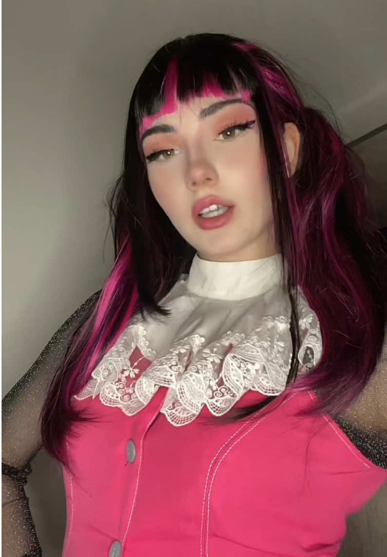 who was your childhood crush? #monsterhigh #draculaura #cosplay #animefyp #cosplayer #monsterhighcosplay #cosplaytiktok 