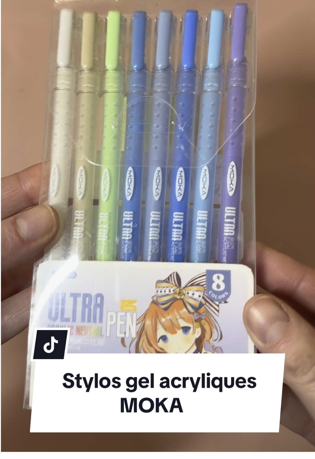 Moka a sorti de nouveaux stylos gel à base d’acrylique ! J’étais obligée de craquer 🙈 j’ai hâte de voir ce que ça donne sur un coloriage car ça m’a l’air assez promoteur malgré le manque de couleurs (encore une fois…) #coloriage #coloriagemystere #coloriagesmysteres #coloriagemysteredisney #gelpen #acrylicmarker 