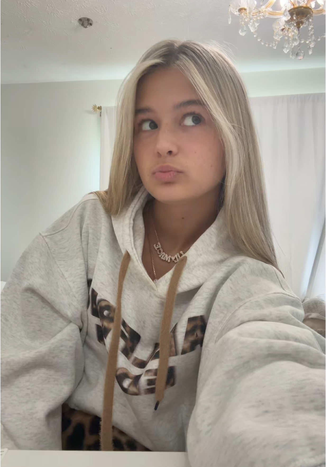 Grwm!! Sweatshirt is from @aelfriceden_official go check out their spring collection! Don’t forget to use my code lilma25 for 25% off!! #aelfriceden #grwm #grwmroutine #makeup #makeuptutorial #sweatshirt #lashes #nolashes #bareface #fyp #fypシ #abcxyz #zyxcba 