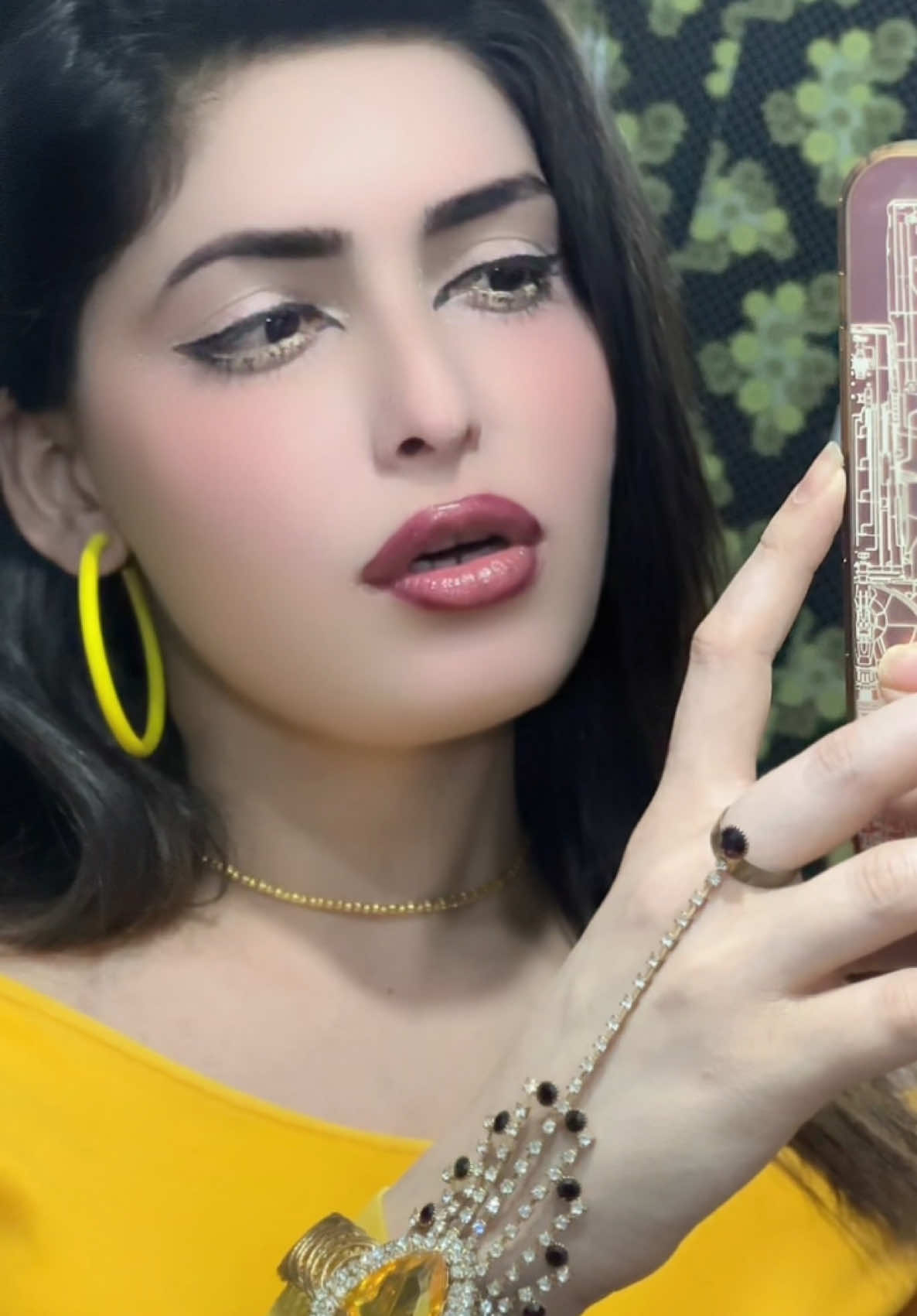 Mery mukhry nu Aashiq chan kehndy#tiktok please unfollow me account #Meera rai #foryoupage      