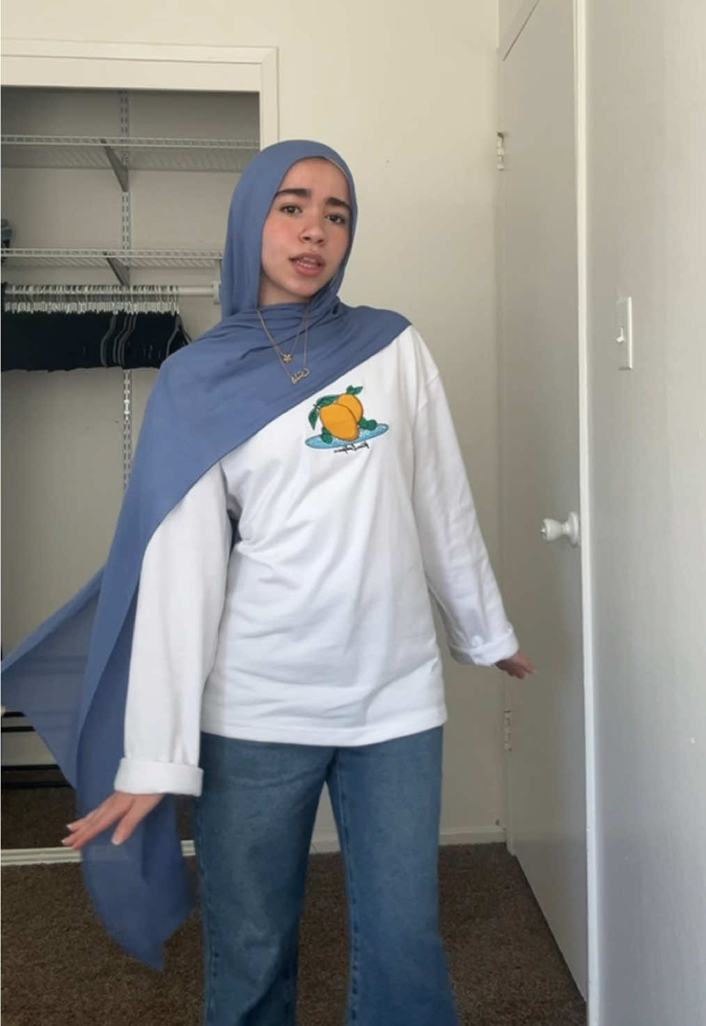 🥭 🫒 my fav spring/ summer crew neck @kincultureclo #OOTD #Hijabi #summeroutfit #hijabifashion #springoutfit #modestfashion #outfitinspo 