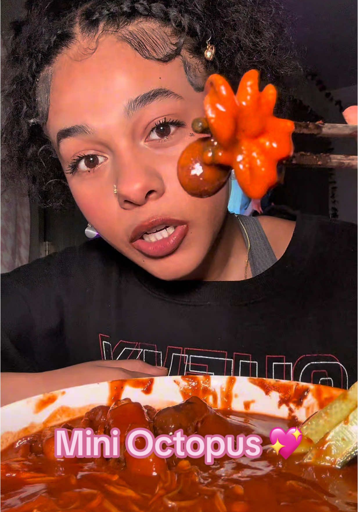 Yall my brother had came over while I was cooking so I got distracted😖 that’s why I didn’t know if they were cooked thoroughly. But I feel okay now so idkkkkkkkk I think I should be fine BUT I LOVE YALL SOOO SOOO MUCH I HOPE HAVE AN AMAZING DAYYY GOD LOVES US STAY BLESSED AND BEAUTIFUL!!💖💖💖💖💖💖💖💖💖 #foryoupage #fypシ #fyp #viraltiktok #asmr #mukbang #viralvideo #explore #eating #homemade #Recipe #enokimushroom #octopus #creatorsearchinsights 