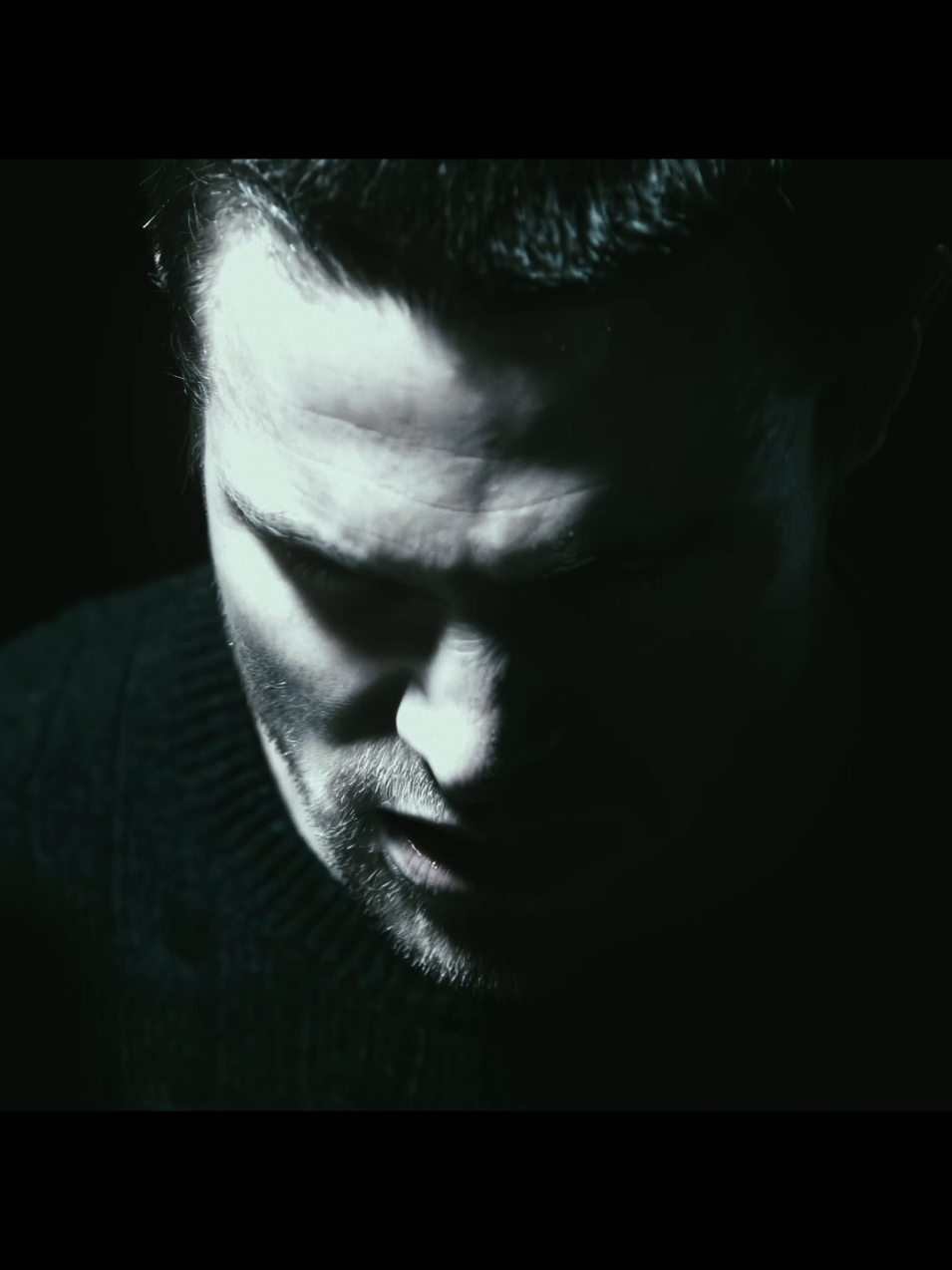 The hood...#viral #fyp #edit #sebbrcc #aftereffectsedits #aestheticedits #ae #arrow #greenarrow #oliverqueen 