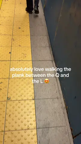 especially during rush hour 😍 @MTA #nyc #subway #fyp 