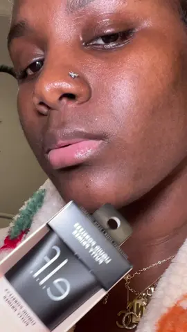 We love smooth PORELESS look that last all day with @elfcosmetics new Liquid Poreless Putty Primer! 😻💋#newelfmakeup #elfingsmooth #liquidporelessputtyprimer #poresbegone #elfcosmetics #nofilterneeded #elfpartner 