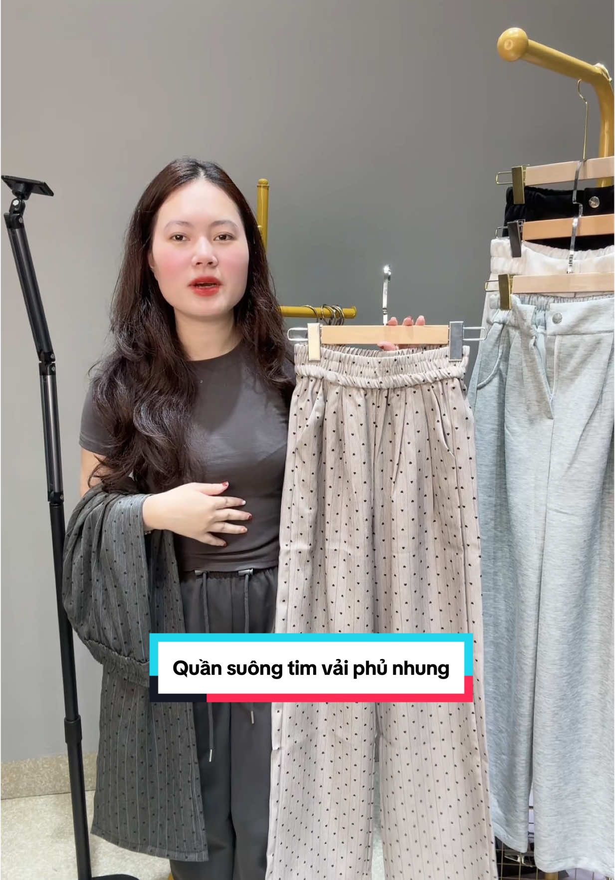 Quần suông in hình trái tim hàng vải phủ nhung đẹp#quanongsuong #quanongrong #quanao #mynfashion #thoitrangnu 