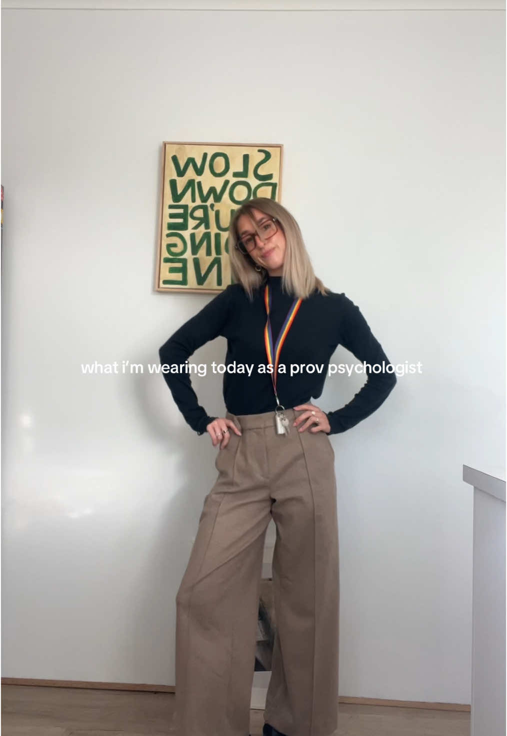 simple back 2 school outfit ⭐️ peep martha’s head lol #fyp #foryou #OOTD #grwm #fitcheck #psychologist #melbourne #teacherootd 