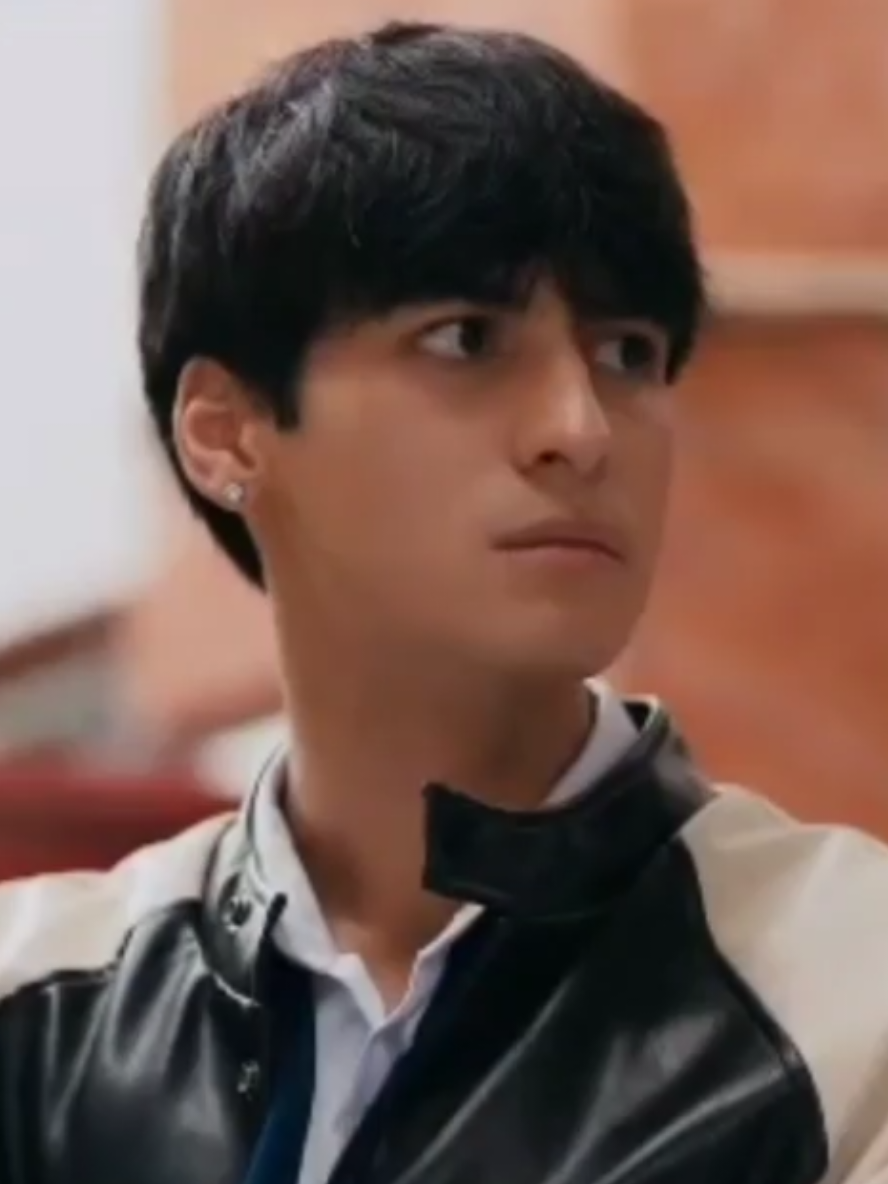 Do your research sectionE #sectionE #phillipines #jayjay #keifer #yurihanamitchi #drama #angmutyangsectione #viral #research 