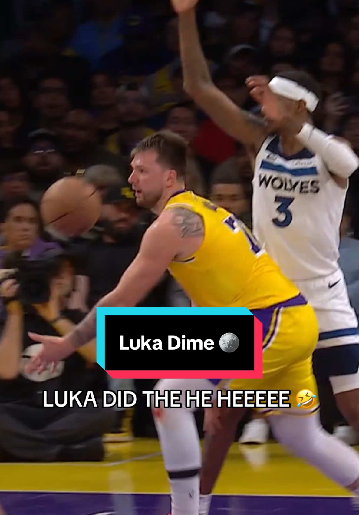 What a pass by Luka 😱 #NBA #Basketball #NBAPlayoffs #Luka #Lakers 
