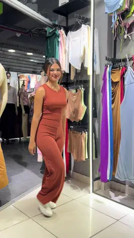 Colores disponibles en tienda #fyp #xyzcba #viral #moda #gamarra #ventaspormayor #ventasonline #viral_video #tendencia #paratiiiiiiiiiiiiiiiiiiiiiiiiiiiiiii #ropa #bonitas #universidad #compre #enviosnacionales #enviosnacionales #conjuntos #invierno 