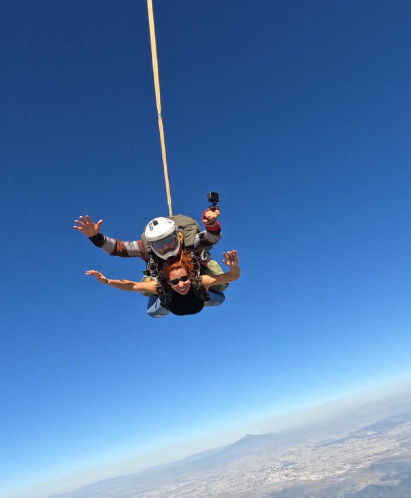 #skydiving 🪂 #skydive #caerconestilo #fyp #vivalavida #paracaidismo #flying #thesky #puebla #skydivepuebla 