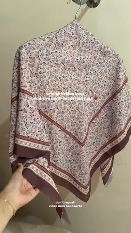Akhirnya hijab motif cantik ini restock juga #hijab #hijabwanita #hijabsegiempat #hijabmotif #hijabmurah 