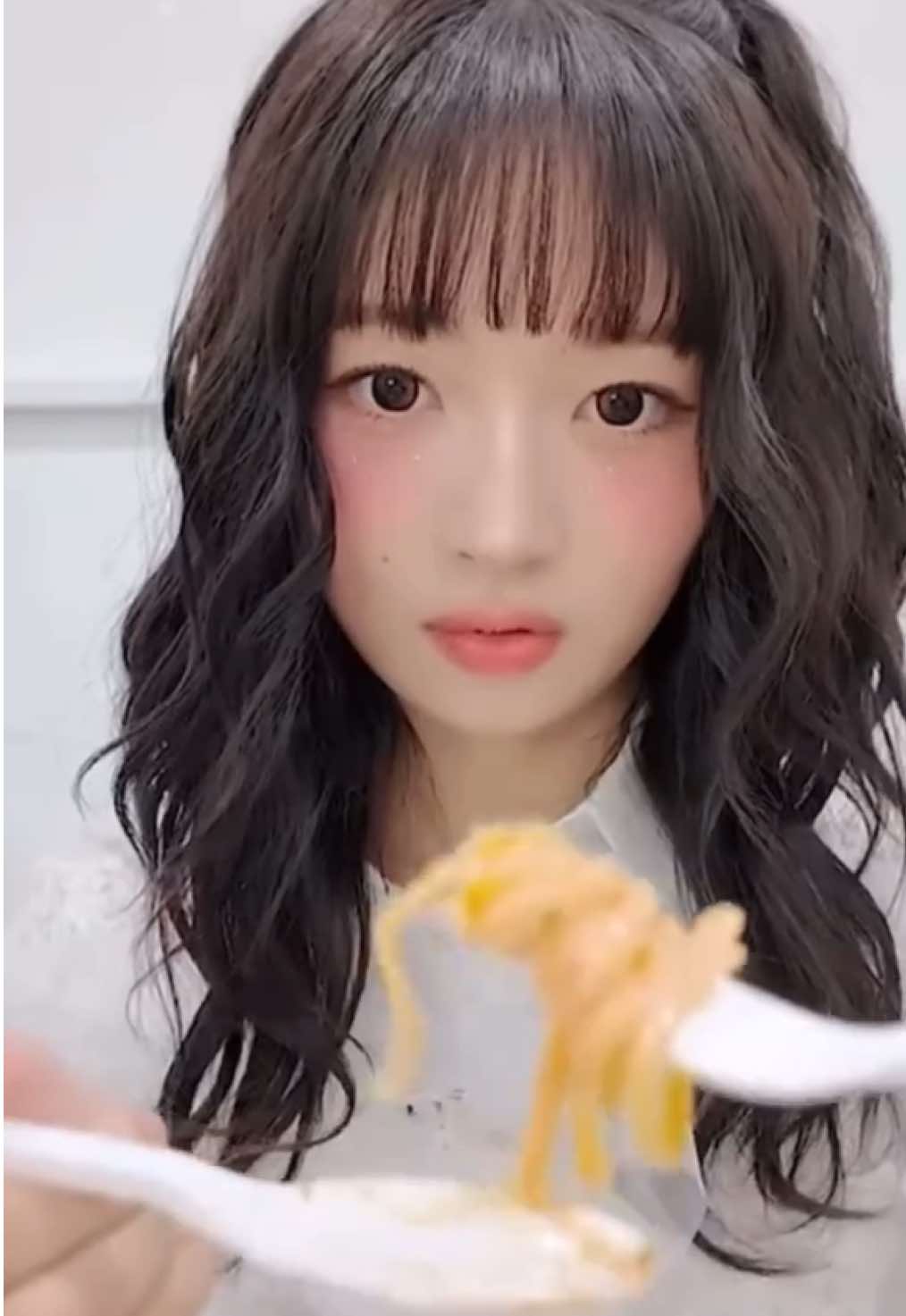 𝕣𝕖𝕚 𝕖𝕒𝕥𝕚𝕟𝕘 #rei #ive #kpop #eating 