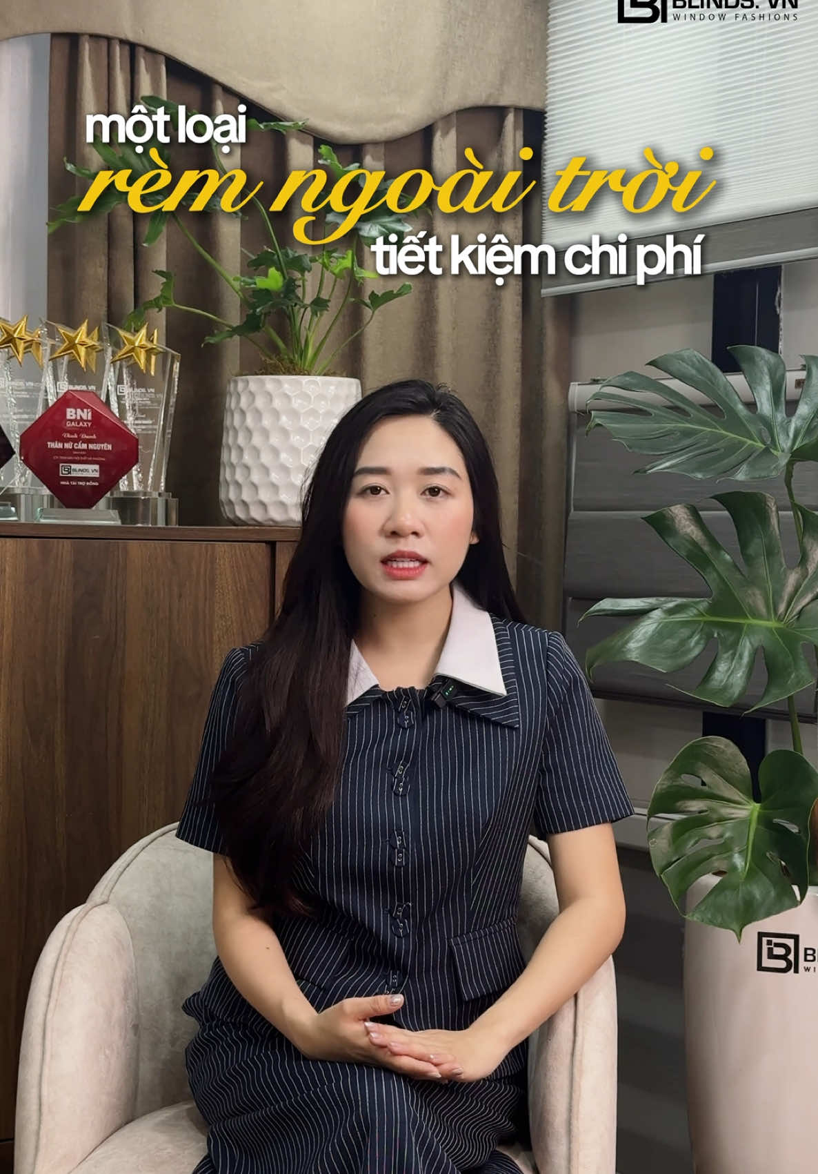 👉 Rèm cuốn ngoài trời kéo tay – đơn giản, hiệu quả và tiết kiệm! ✅ Chống nắng, chống gió cho không gian ngoài trời như sân vườn, ban công, hiên nhà mà không cần phải đầu tư vào hệ thống tự động đắt đỏ. ✅ Tiết kiệm chi phí nhưng vẫn mang lại sự thoải mái, tiện nghi cho gia đình bạn. #blinds #curtains #remcua #remcuon #rollerblinds #remcuonngoaitroi #remngoaitroi #remcuontudong