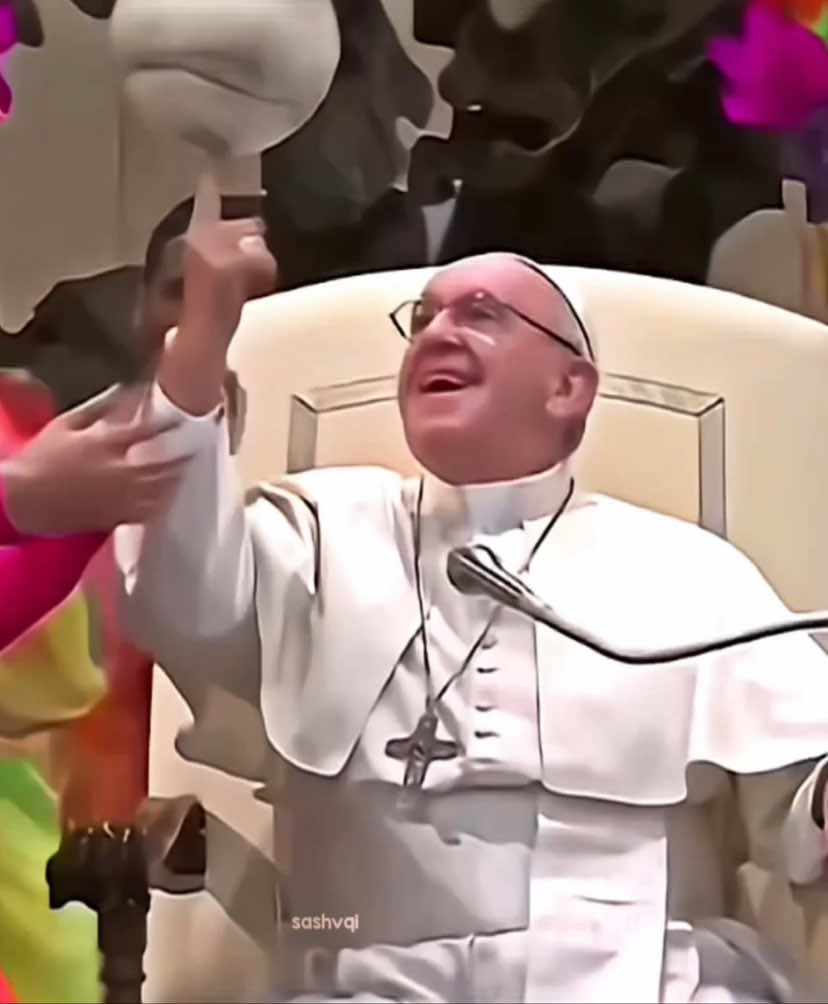 i just cannot process this. #popefrancis #loss #LLPF #🕊️🤍 #vatican #catholic